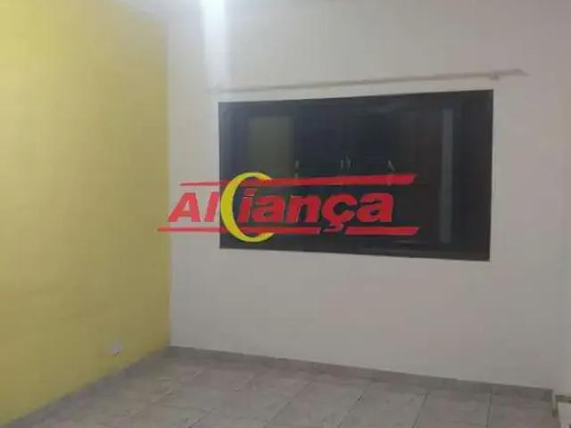 Casa / Sobrado em Condomínio para Locação em Guarulhos/SP Jardim Santa Mena 3 Quartos