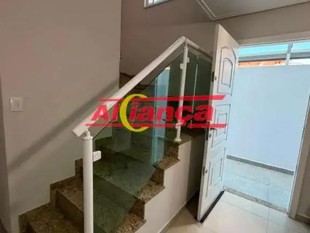 Casa / Sobrado em Condomínio para Locação em Guarulhos/SP Parque Renato Maia 3 Quartos