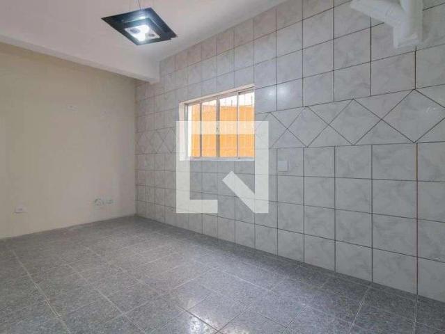 Casa / Sobrado em Condomínio para Locação em Guarulhos/SP Picanço 3 Quartos