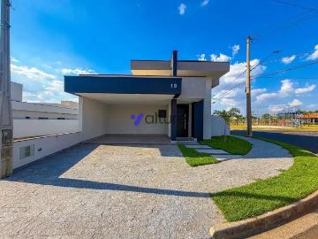 Casa / Sobrado em Condomínio para Locação em Hortolândia/SP Parque Olívio Franceschini 3 Quartos