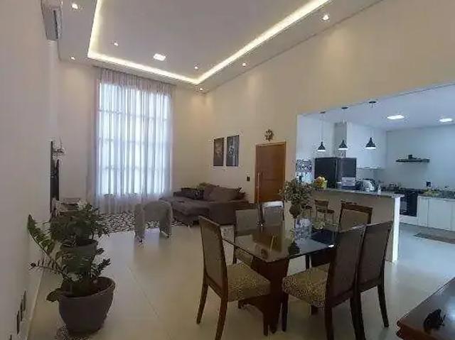 Casa / Sobrado em Condomínio para Locação em Indaiatuba/SP Jardim Piemonte 3 Quartos