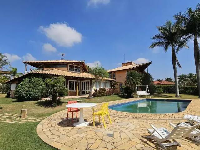 Casa / Sobrado em Condomínio para Locação em Indaiatuba/SP Parque da Grama 4 Quartos