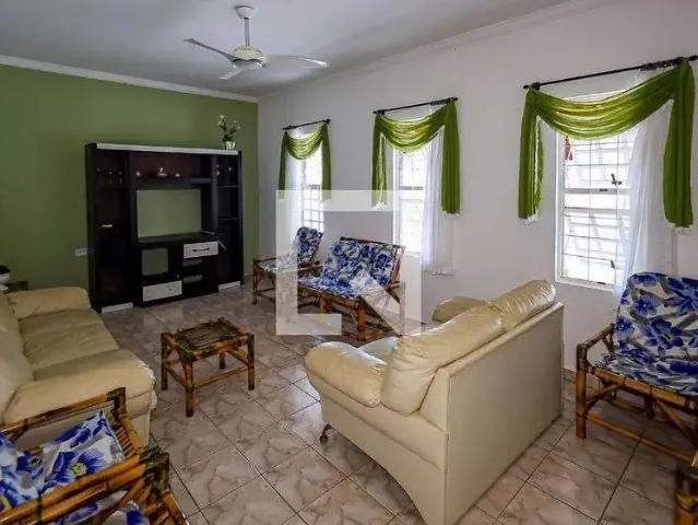 Casa / Sobrado em Condomínio para Locação em Indaiatuba/SP Parque São Lourenço 4 Quartos