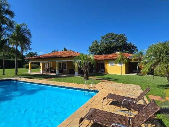 Casa / Sobrado em Condomínio para Locação em Indaiatuba/SP Vale das Laranjeiras 4 Quartos