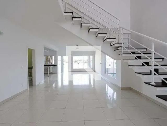 Casa / Sobrado em Condomínio para Locação em Indaiatuba/SP Vila Suíça 4 Quartos