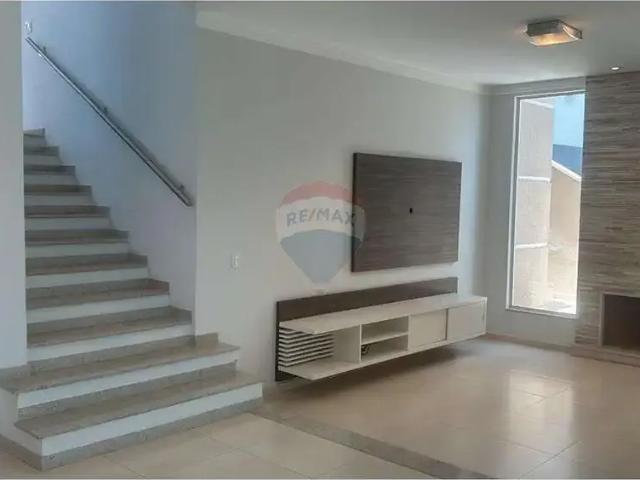 Casa / Sobrado em Condomínio para Locação em Itatiba/SP Condomínio Country Club 4 Quartos