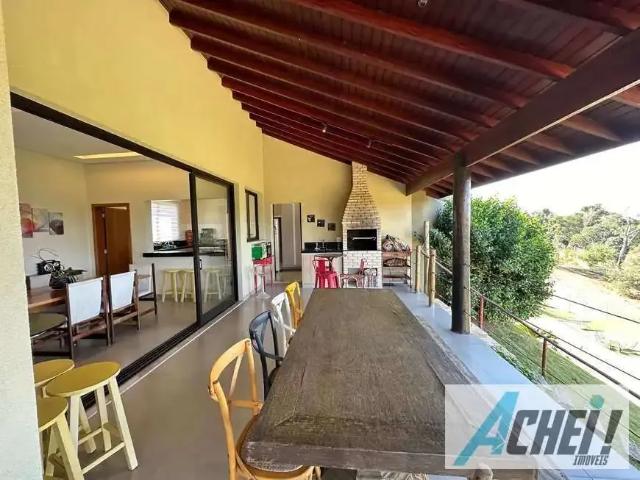 Casa / Sobrado em Condomínio para Locação em Itatiba/SP Parque da Fazenda 6 Quartos