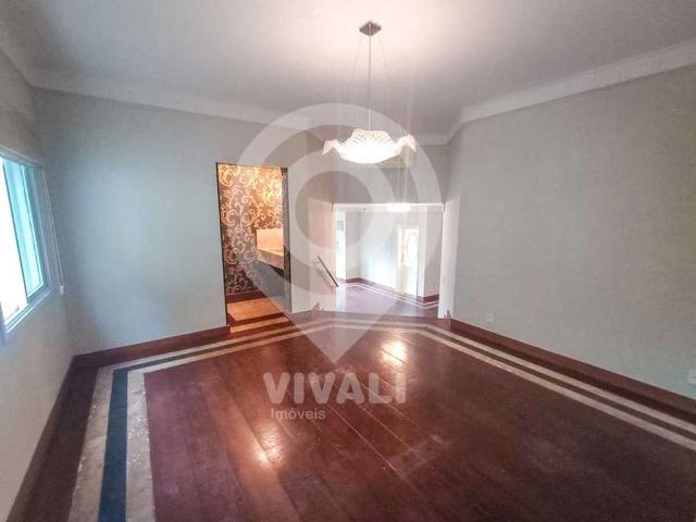 Casa / Sobrado em Condomínio para Locação em Itatiba/SP Parque das Laranjeiras 3 Quartos