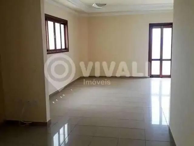Casa / Sobrado em Condomínio para Locação em Itatiba/SP Parque das Laranjeiras 3 Quartos