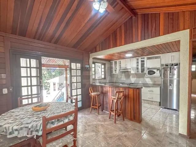 Casa / Sobrado em Condomínio para Locação em Itatiba/SP Ville Chamonix 3 Quartos