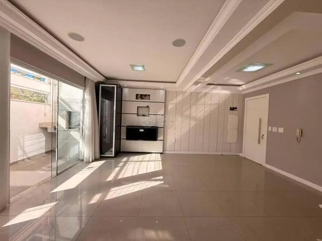 Casa / Sobrado em Condomínio para Locação em Itajaí/SC Fazenda 3 Quartos