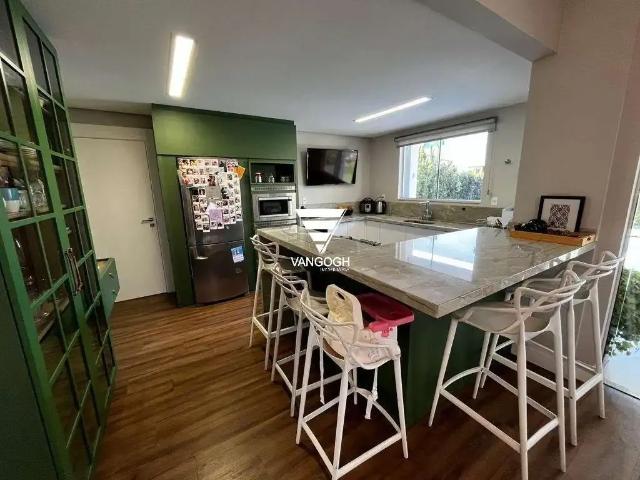 Casa / Sobrado em Condomínio para Locação em Itajaí/SC Praia Brava 4 Quartos