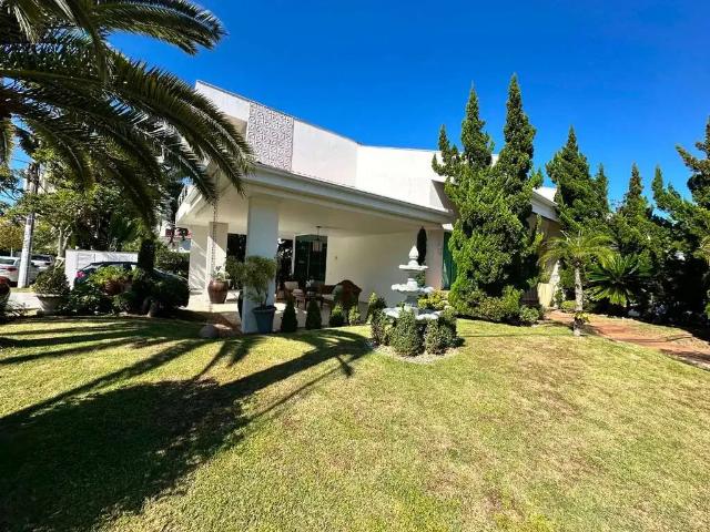 Casa / Sobrado em Condomínio para Locação em Itajaí/SC Praia Brava 5 Quartos