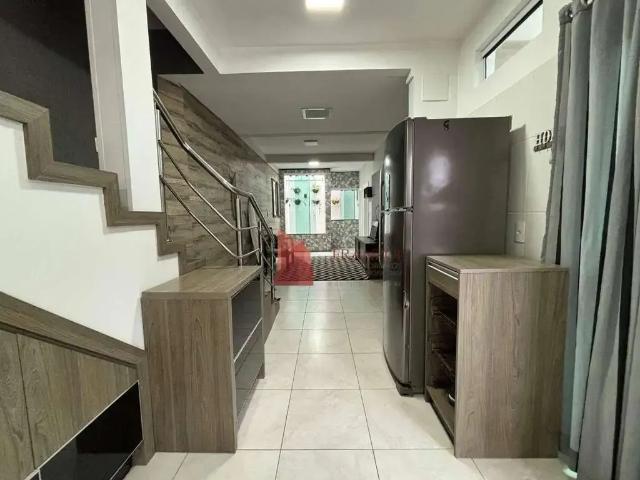 Casa / Sobrado em Condomínio para Locação em Itajaí/SC Praia Brava 3 Quartos