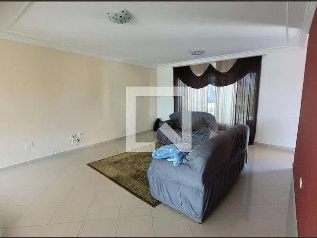 Casa / Sobrado em Condomínio para Locação em Itaquaquecetuba/SP Vila Monte Belo 3 Quartos