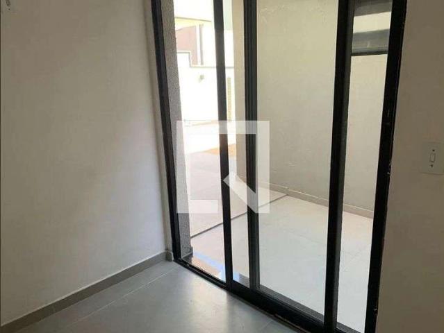 Casa / Sobrado em Condomínio para Locação em Itaquaquecetuba/SP Jardim Odete 3 Quartos
