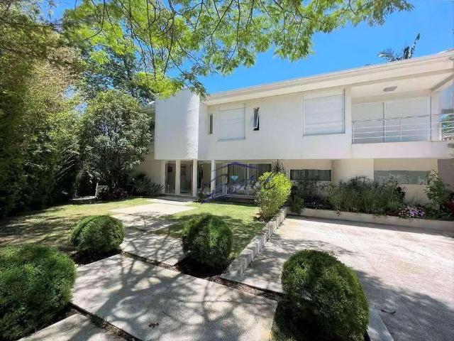 Casa / Sobrado em Condomínio para Locação em Jandira/SP Altos de São Fernando 4 Quartos