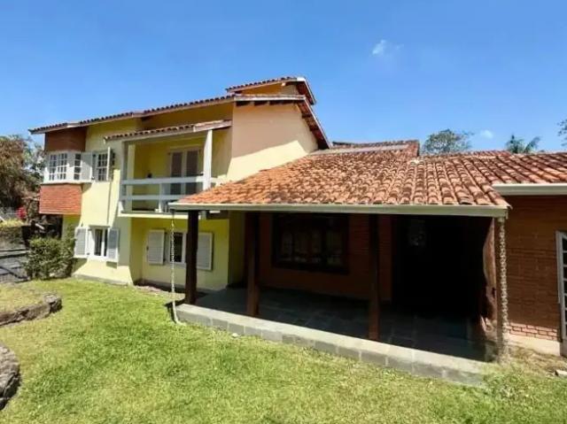 Casa / Sobrado em Condomínio para Locação em Jandira/SP Altos de São Fernando 5 Quartos