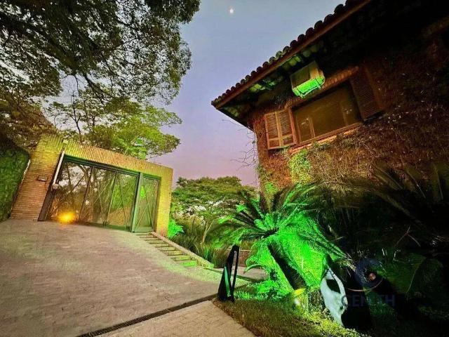 Casa / Sobrado em Condomínio para Locação em Jandira/SP Jardim do Golf I 4 Quartos