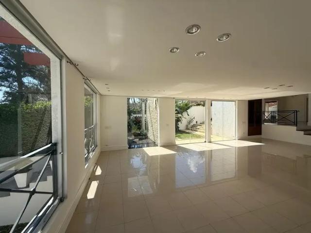 Casa / Sobrado em Condomínio para Locação em Jandira/SP Jardim do Golf I 2 Quartos