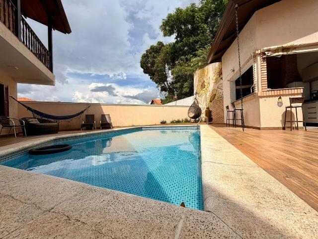 Casa / Sobrado em Condomínio para Locação em Jandira/SP Jardim do Golf I 3 Quartos