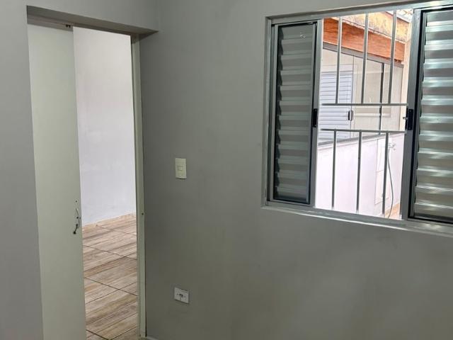 Casa / Sobrado em Condomínio para Locação em Jacareí/SP Jardim Marcondes 2 Quartos