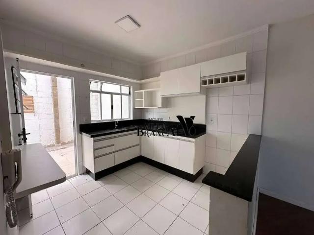 Casa / Sobrado em Condomínio para Locação em Jacareí/SP Jardim Maria Amélia 2 Quartos