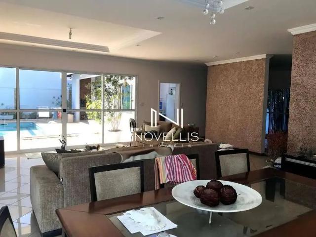Casa / Sobrado em Condomínio para Locação em Jacareí/SP Jardim Altos de Santana I 4 Quartos
