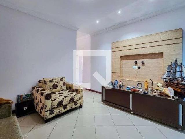 Casa / Sobrado em Condomínio para Locação em Jacareí/SP Jardim Altos de Santana II 4 Quartos
