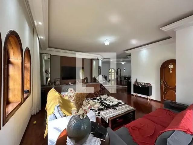 Casa / Sobrado em Condomínio para Locação em Jacareí/SP Jardim Altos de Santana II 5 Quartos