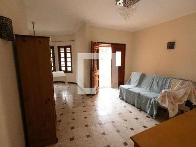 Casa / Sobrado em Condomínio para Locação em Jacareí/SP Jardim América 4 Quartos