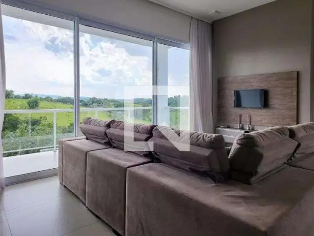 Casa / Sobrado em Condomínio para Locação em Jacareí/SP Jardim América 5 Quartos