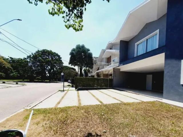 Casa / Sobrado em Condomínio para Locação em Jacareí/SP Jardim Califórnia 3 Quartos