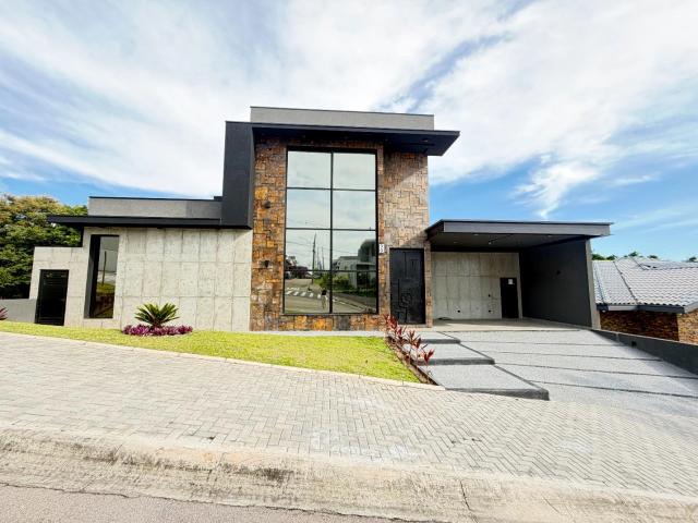 Casa / Sobrado em Condomínio para Locação em Jacareí/SP Jardim Califórnia 3 Quartos
