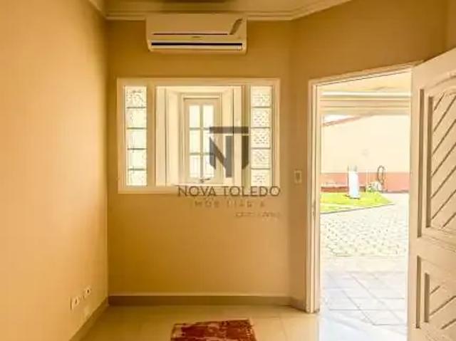 Casa / Sobrado em Condomínio para Locação em Jacareí/SP Jardim das Indústrias 2 Quartos