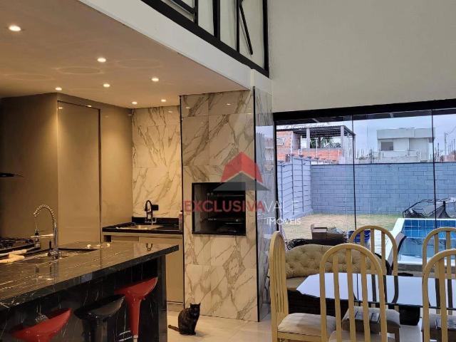 Casa / Sobrado em Condomínio para Locação em Jacareí/SP Jardim Jacinto 3 Quartos