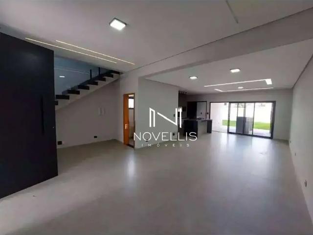 Casa / Sobrado em Condomínio para Locação em Jacareí/SP Jardim Jacinto 3 Quartos