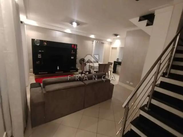 Casa / Sobrado em Condomínio para Locação em Jacareí/SP Jardim Primavera 3 Quartos