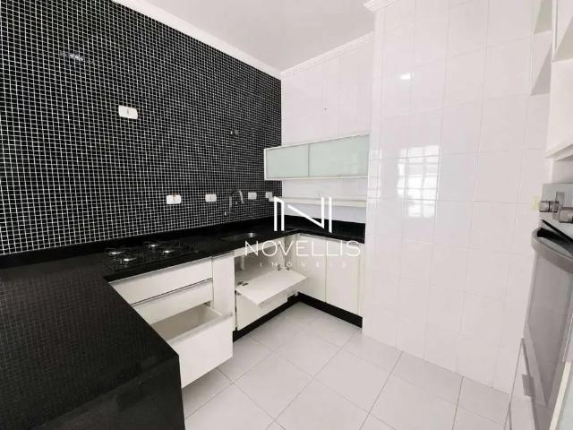 Casa / Sobrado em Condomínio para Locação em Jacareí/SP Jardim Santa Maria 3 Quartos