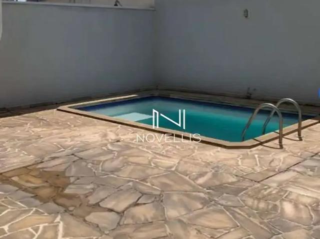 Casa / Sobrado em Condomínio para Locação em Jacareí/SP Jardim Santa Maria 3 Quartos