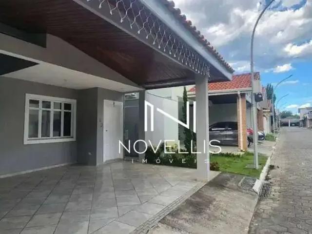 Casa / Sobrado em Condomínio para Locação em Jacareí/SP Jardim Santa Maria 3 Quartos