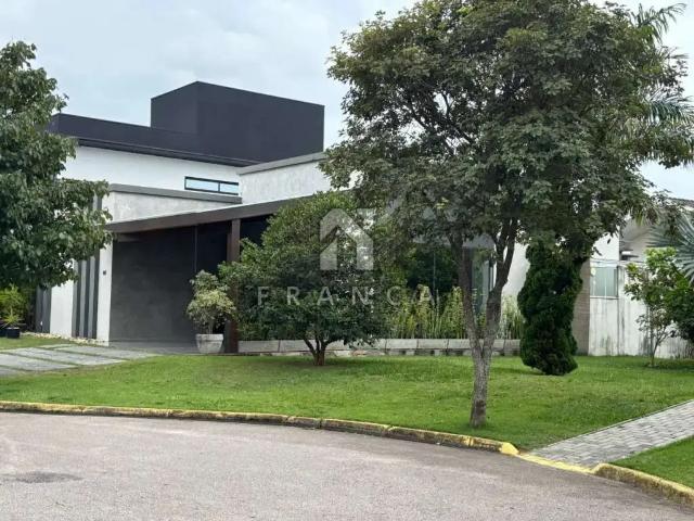 Casa / Sobrado em Condomínio para Locação em Jacareí/SP Loteamento Villa Branca 3 Quartos