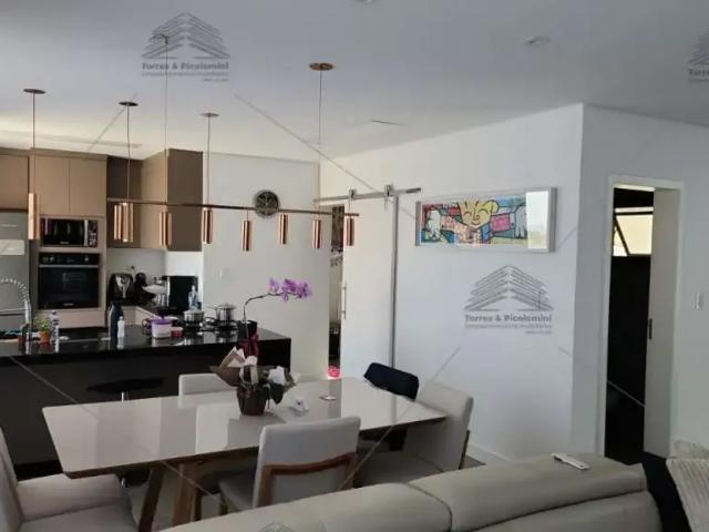 Casa / Sobrado em Condomínio para Locação em Jacareí/SP Loteamento Residencial Parque Lago Dourado 3 Quartos