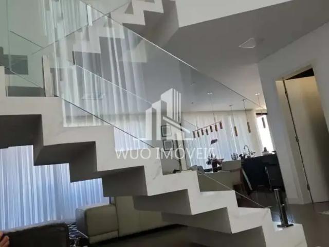Casa / Sobrado em Condomínio para Locação em Jacareí/SP Loteamento Residencial Parque Lago Dourado 3 Quartos