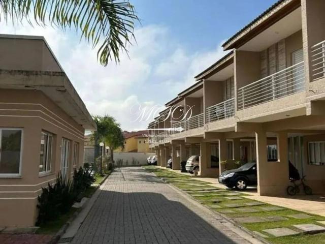 Casa / Sobrado em Condomínio para Locação em Jacareí/SP São João 3 Quartos