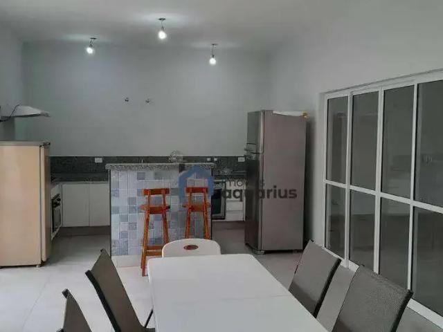 Casa / Sobrado em Condomínio para Locação em Jacareí/SP Parque Mirante do Vale 3 Quartos