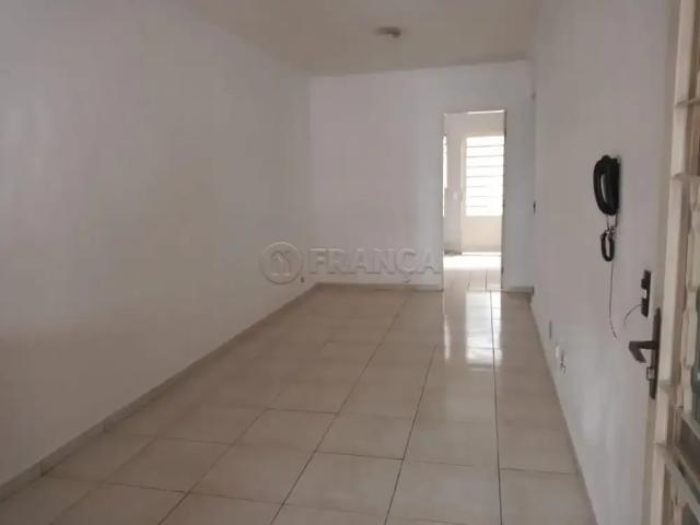 Casa / Sobrado em Condomínio para Locação em Jacareí/SP Parque Califórnia 3 Quartos