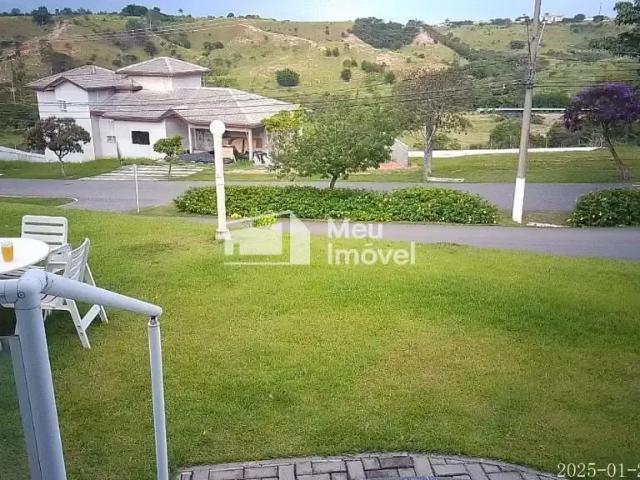 Casa / Sobrado em Condomínio para Locação em Jacareí/SP Rio Comprido 3 Quartos