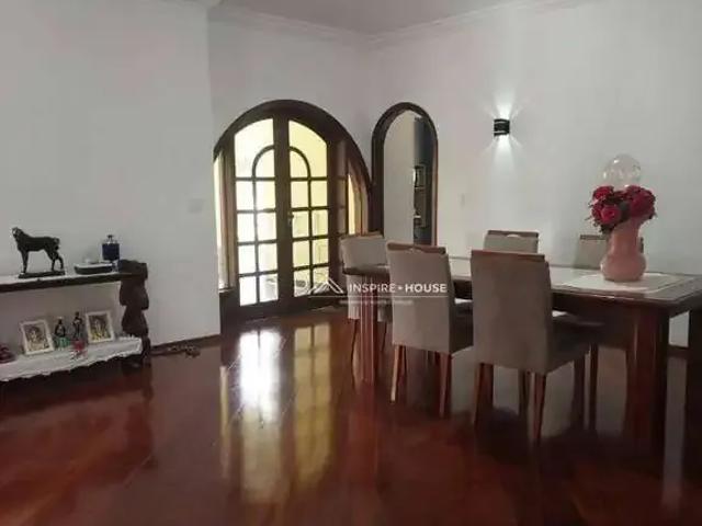 Casa / Sobrado em Condomínio para Locação em Jacareí/SP Terras de Sant'anna 5 Quartos