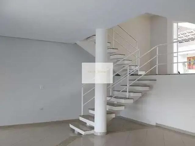 Casa / Sobrado em Condomínio para Locação em Jacareí/SP Vila Zezé 3 Quartos